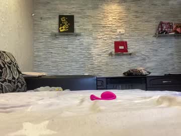 webcam couple _krisvanessa_ image #7298715