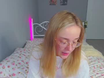 webcam girl aluntick image #8337791