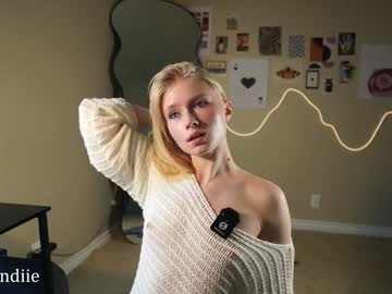 webcam girl bestblondiiecb image #9150770