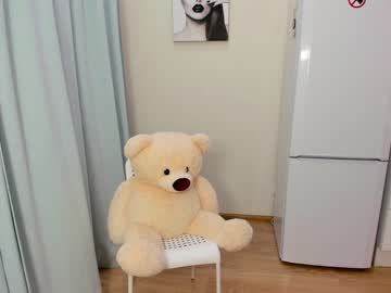webcam girl yana_squrel_22 image #3000619