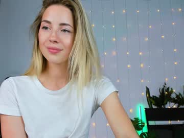 webcam girl emmi_rosee image #4397540