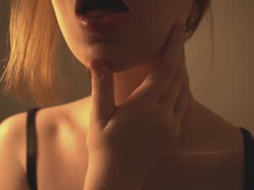 webcam girl bibi_it_is image #1676516
