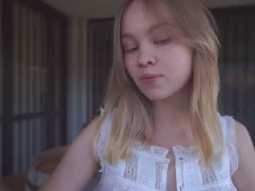 webcam girl bibi_it_is image #4410347