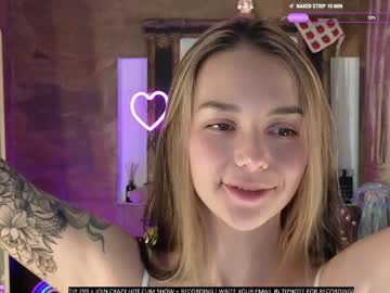 webcam girl oooops__ image #8421257