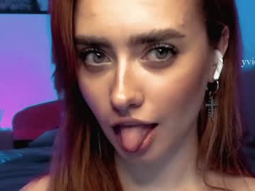 webcam girl _yvie_ image #364345