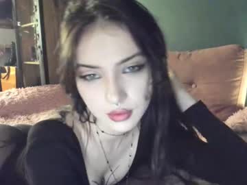 webcam girl bmwm5f90 image #8912696