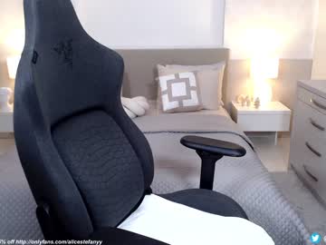 webcam girl smileyouarehere image #3883263
