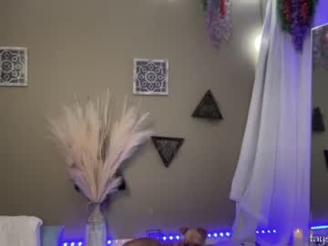 webcam girl phoenix_taylor image #2367367