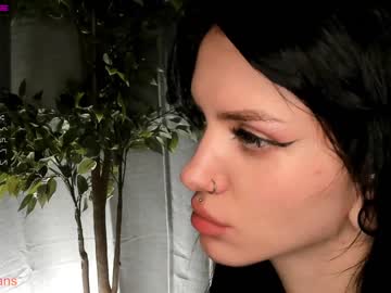 webcam girl millaava image #421488
