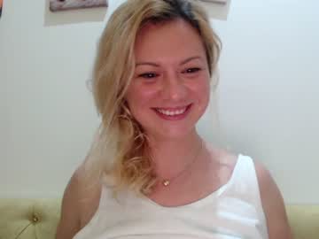 webcam girl kiradivine image #2178493