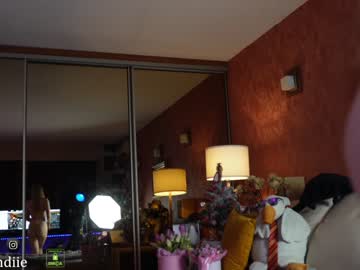 webcam girl bestblondiiecb image #6019133
