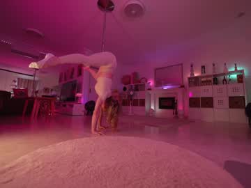 webcam girl hannahjames710 image #4554976