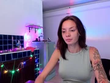 webcam girl petite_doll49 image #8563709