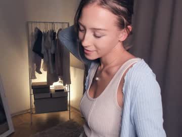 webcam girl wave_of_happy_ image #5498542