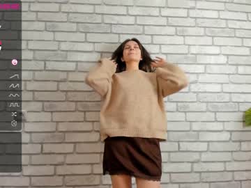 webcam girl carolynjacquelins image #3163000