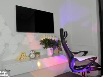 webcam girl sweety_rinushka_ image #353432