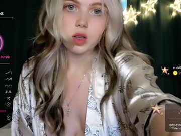 webcam girl small_blondee image #5112756