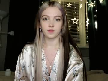 webcam girl small_blondee image #5683437
