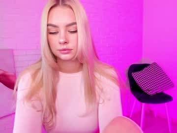 webcam girl 8a8y_nura image #989120