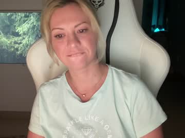 webcam girl kiradivine image #2787496