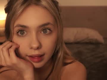 webcam girl mildredgarrett image #8399047