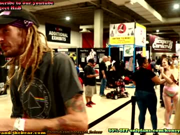 webcam couple honeyand_thebear image #2229035
