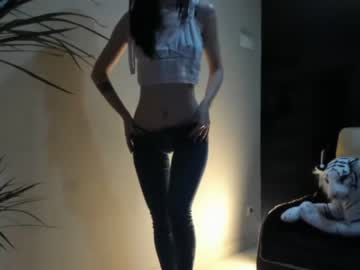 webcam girl sofiaandwonderland image #2531087