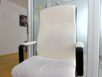 webcam girl ingridblondy94 image #4531510