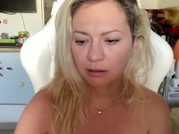 webcam girl kiradivine image #4875066