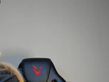 webcam girl pewdieevaa image #5166274