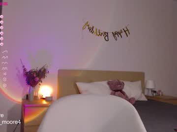webcam girl lumoore image #5028275