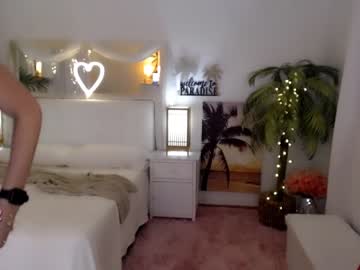 webcam girl amyvalentine image #3401372