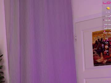 webcam girl holliwould_ image #4399538