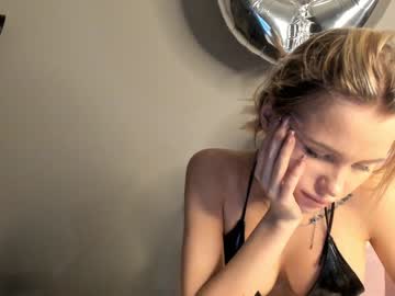 webcam girl harriethudson image #6511406