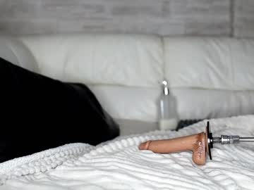 webcam girl dee_waters image #4813009