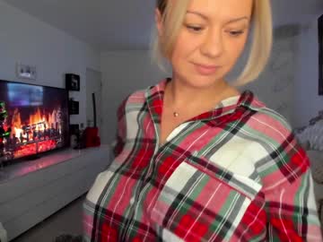 webcam girl kiradivine image #627184