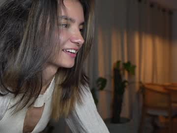 webcam girl urcutelinda image #8189562