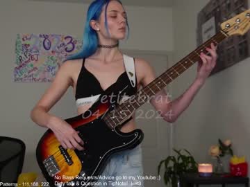 webcam girl petitebrat image #6779934