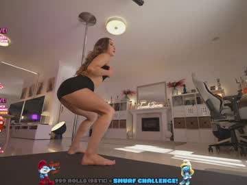 webcam girl hannahjames710 image #7542686
