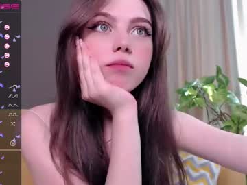 webcam girl small_blondee image #1737192