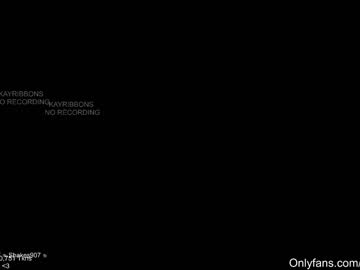 webcam girl kayribbons image #974810