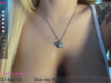 webcam girl m1ss_ariana image #3237667