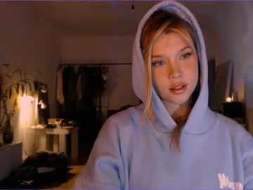 webcam girl bitter_moon image #3378108