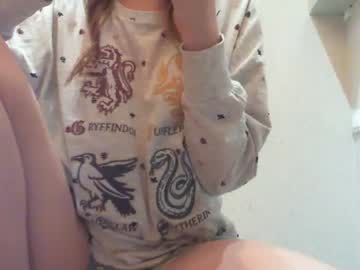 webcam girl momentbeforedown image #2791369
