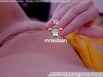webcam girl runesy image #7511318