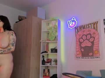 webcam girl vivian_qwerty image #7381574