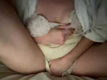webcam girl lonelyhotwifetonight image #6009252