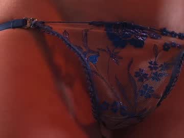 webcam girl lucie_beltran image #8040914
