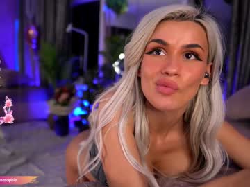 webcam girl serene_sophiex image #8294588