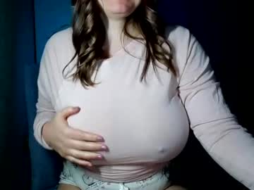 webcam girl royalboobs image #8865968